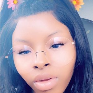 Meet your Posher, Katoria